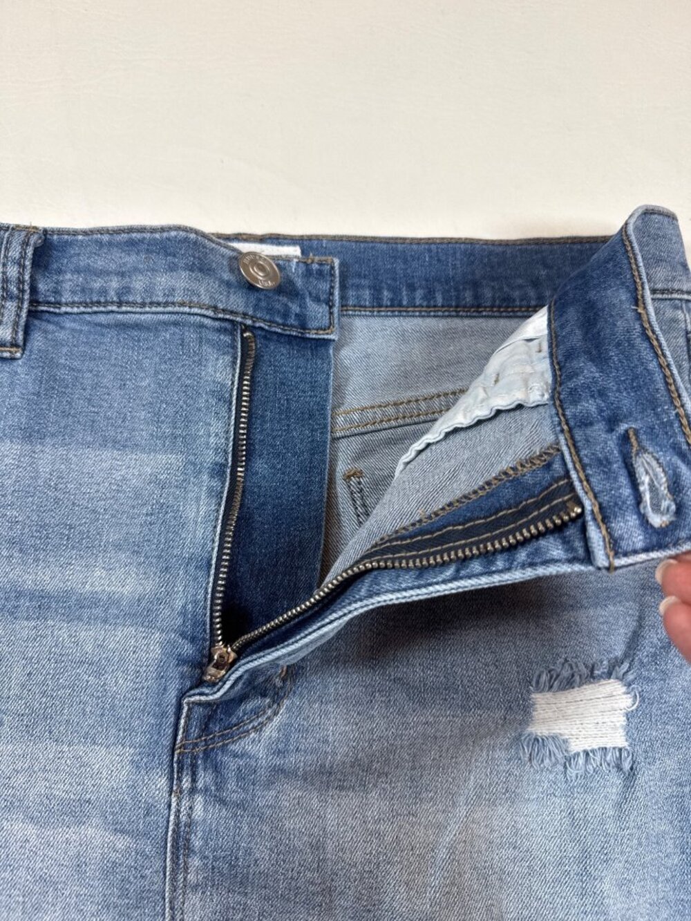 Hudson Vivid Mini Denim Skirt Ripped Distressed Frayed Hem Size 26 (Y552) - Picture 6 of 9